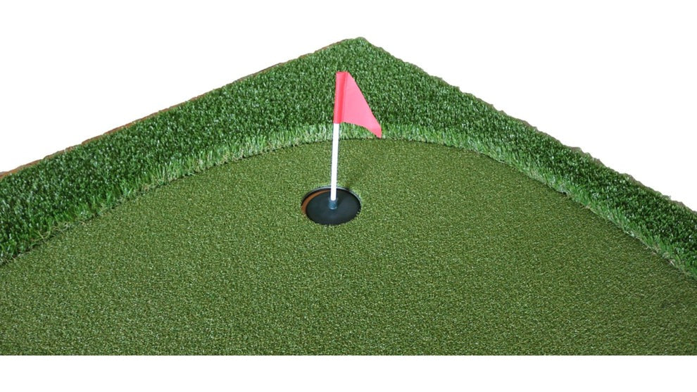 Kaizen Golf Portable Putting Green 3.5 x 1.5m Close Up of Flag